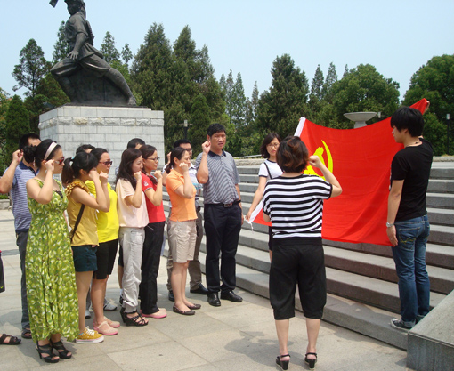 將軍故里慕英魂，野秀天臺搏激流——東信醫(yī)藥黨支部2012年端陽“...