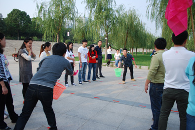 “放飛心靈、追逐夢想”第三屆東信杯趣味運(yùn)動會