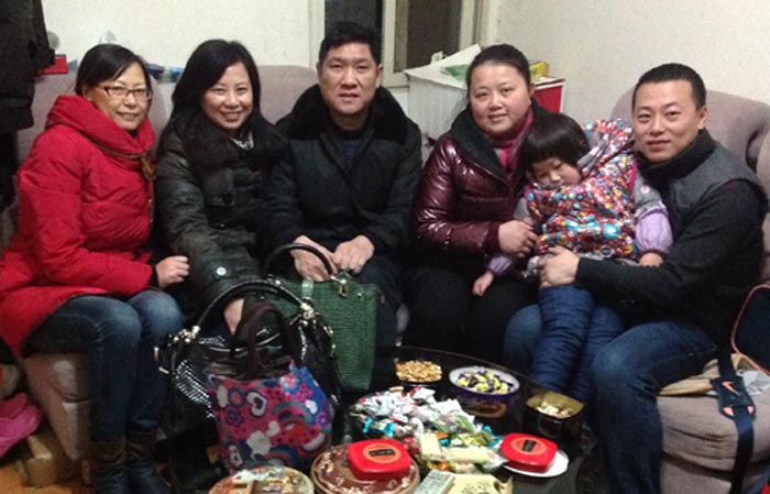 踏雪送福　情暖員工——2014年新春員工慰問活動