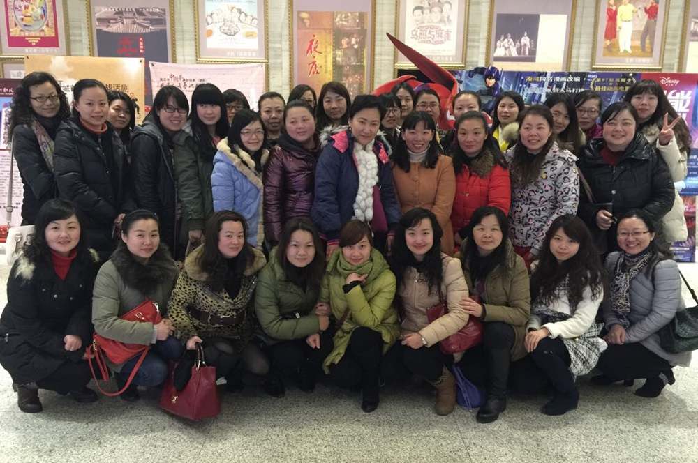 情牽女人心 暖意送祝?！睎|信醫(yī)藥三八國際婦女節(jié)活動