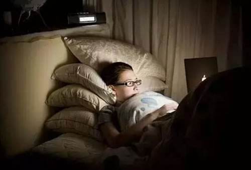 女人熬夜危害你知道多少？