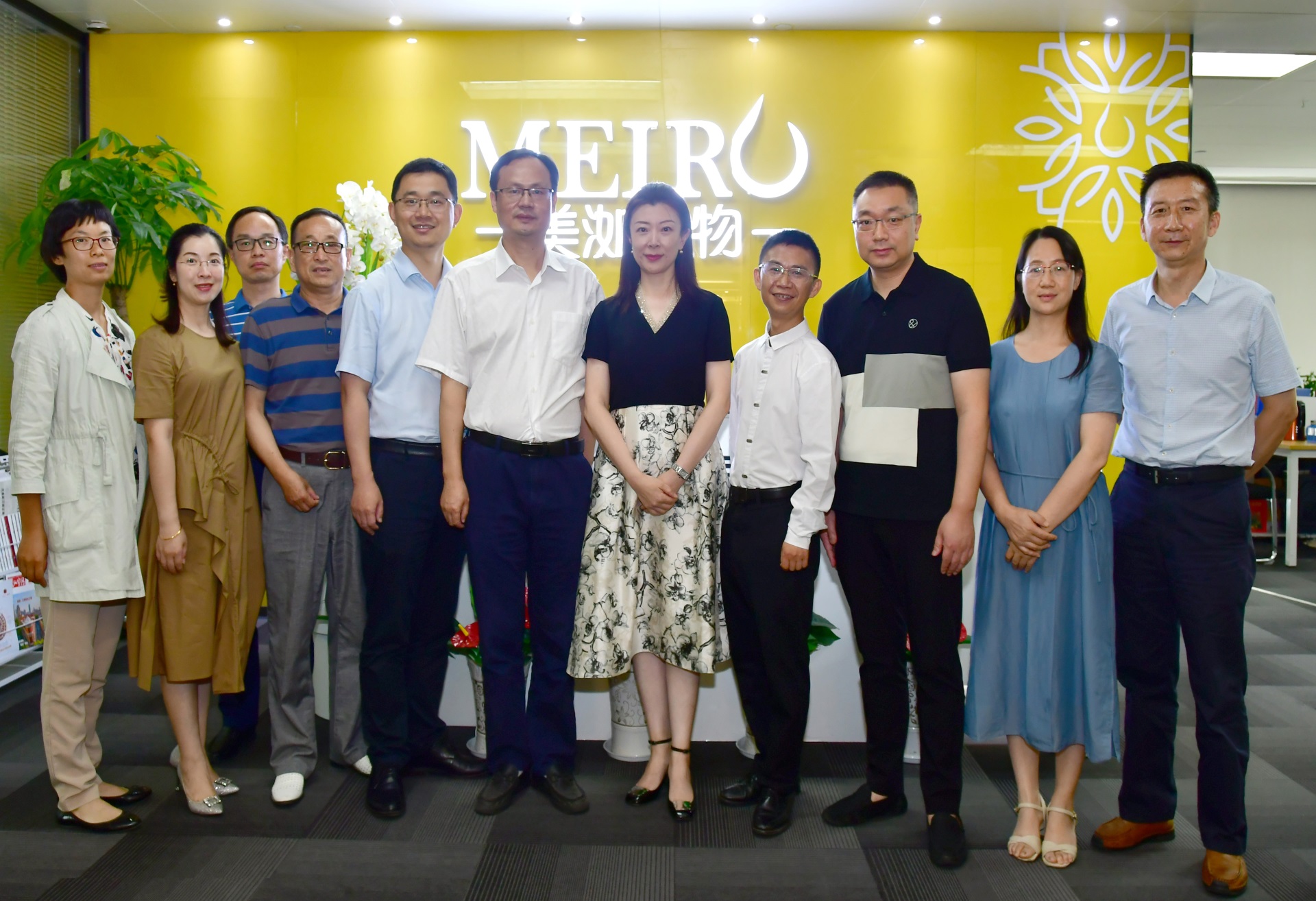 聚力同行，共贏未來。東信醫(yī)藥集團(tuán)與武漢輕工大學(xué)成功舉辦校企合作交...